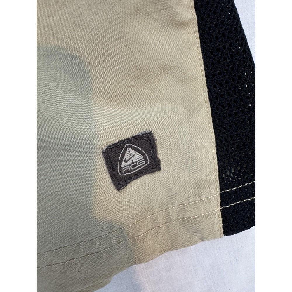 Nike ACG Shorts Mens Large Khaki Black Mesh Outdoor Lined Drawstring 90s Vintage - Picture 2 of 11